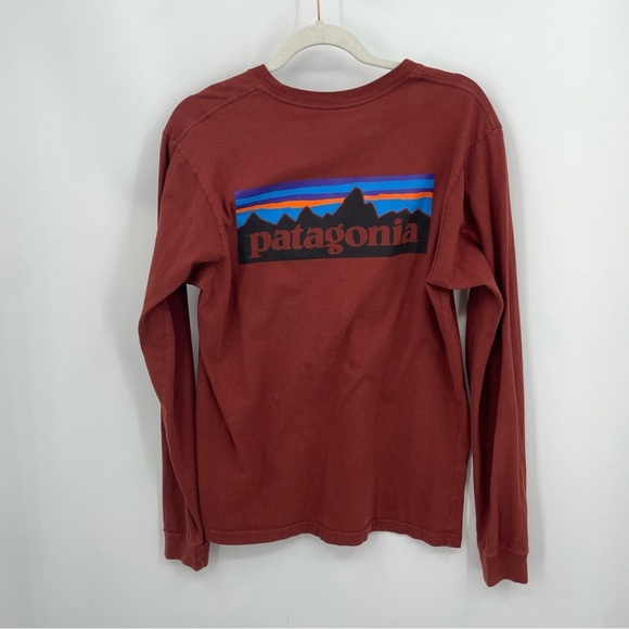 Patagonia Long Sleeve T Shirt Mens Size S Maroon Regular Fit Fitzroy Mountain - Picture 1 of 10
